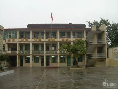 福州市岳峰中心小學圖片