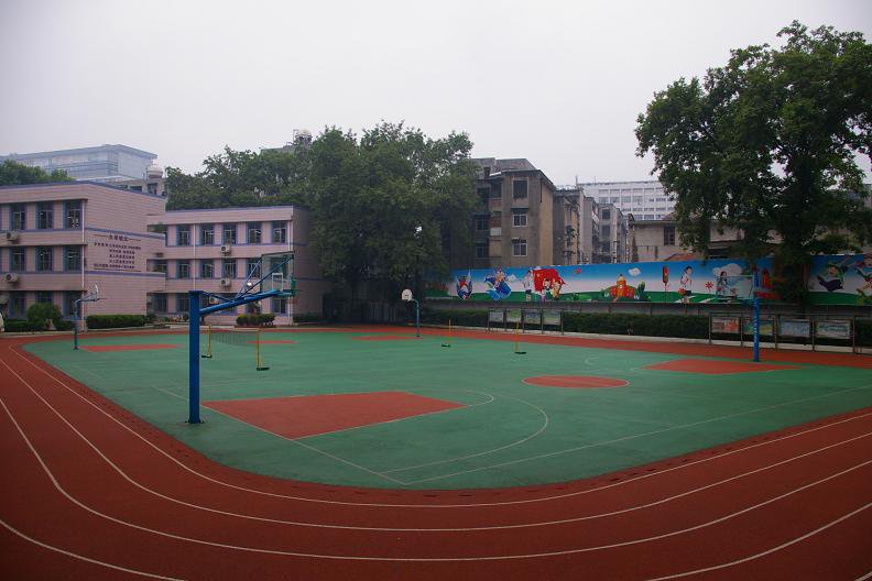 武漢市東方紅小學(xué)東區(qū)圖片