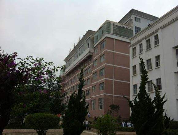 六盤水科技職業(yè)技術(shù)學校圖片