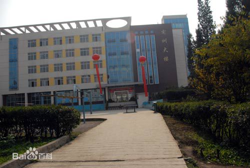 貴陽市白云區(qū)職業(yè)技術(shù)學(xué)校圖片
