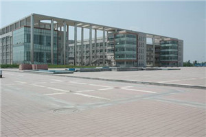 成都市技師學(xué)院