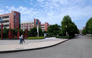 重慶市南川隆化職業(yè)中學校|南川隆化職中